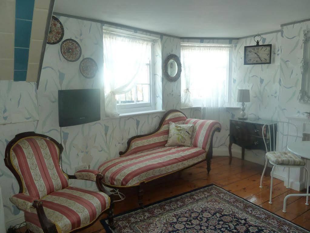 Beachview Guest House Accommodations Margate Extérieur photo